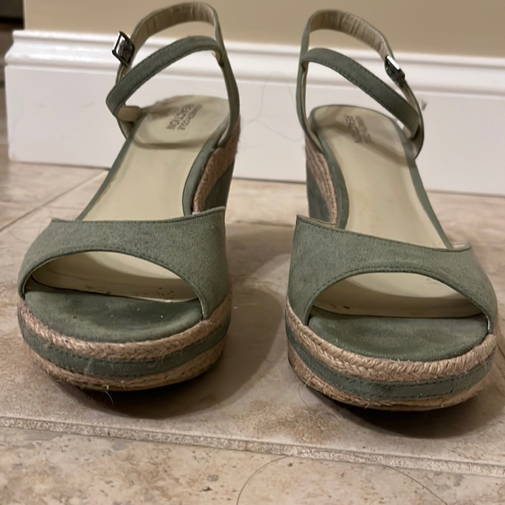 Kenneth Cole espadrilles
